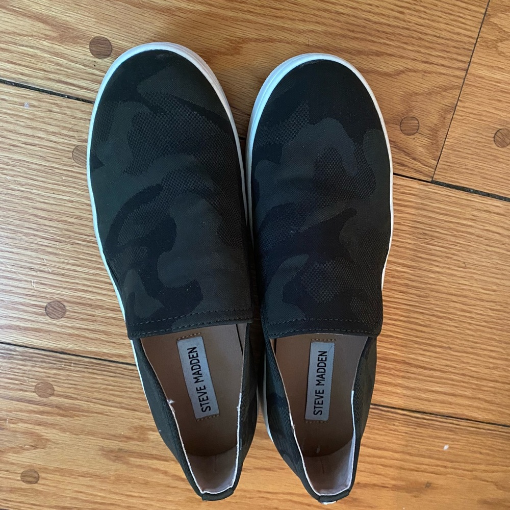 steve madden camo platform sneakers